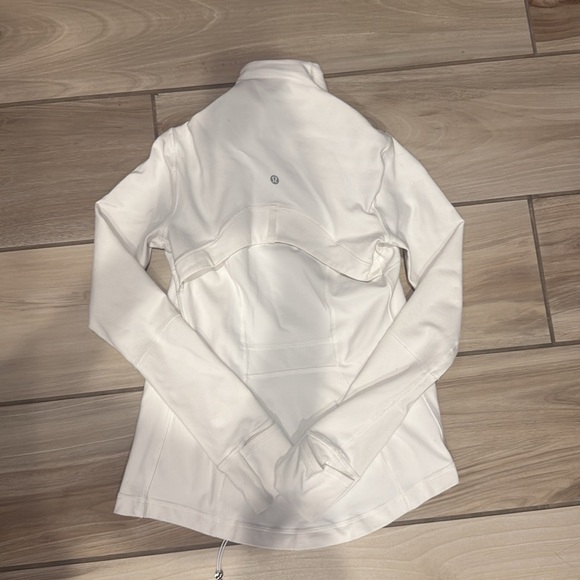 Lululemon jacket - Picture 2 of 2